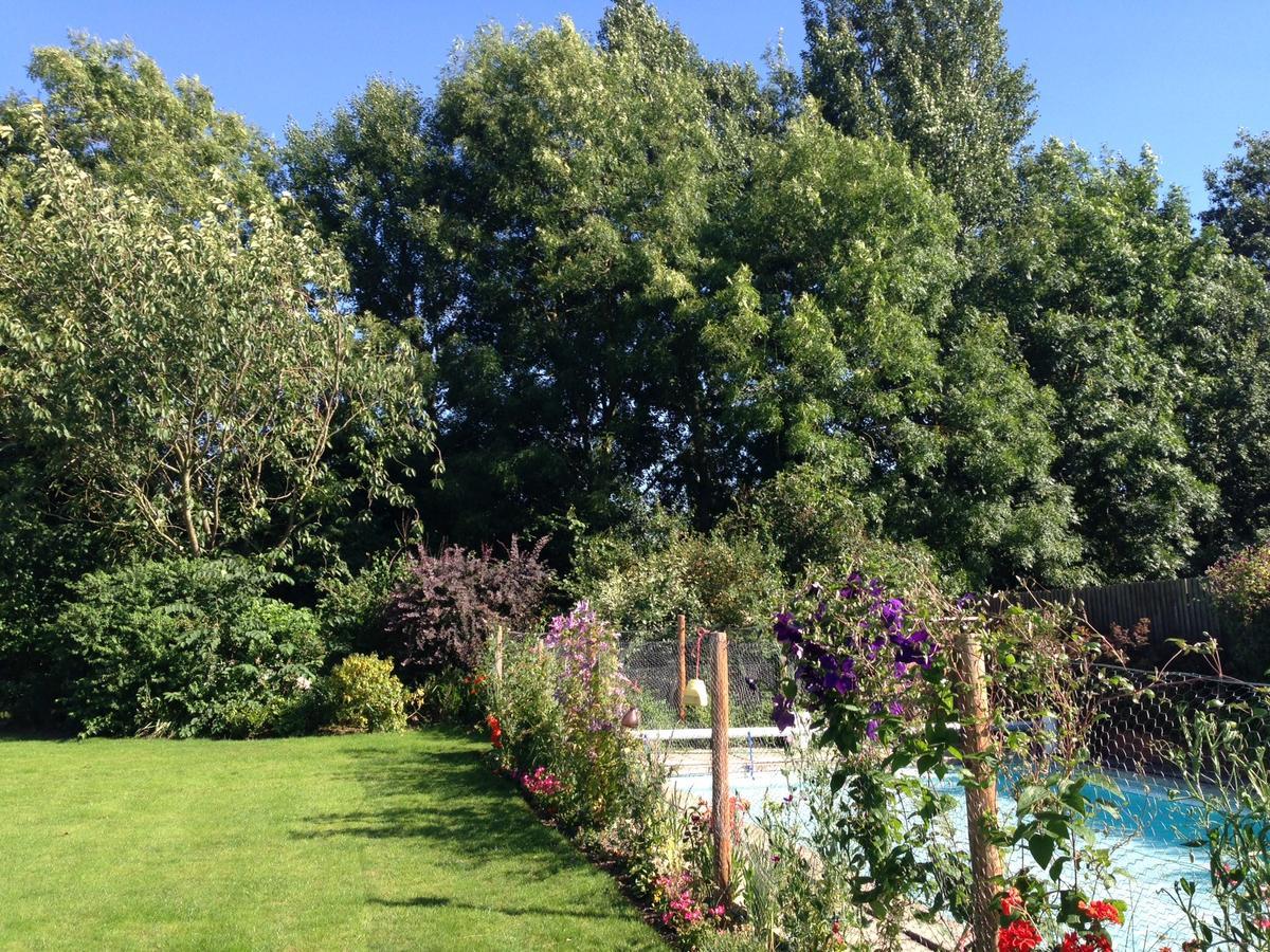 Castle Farmhouse Bed And Breakfast Glenfield Exterior foto
