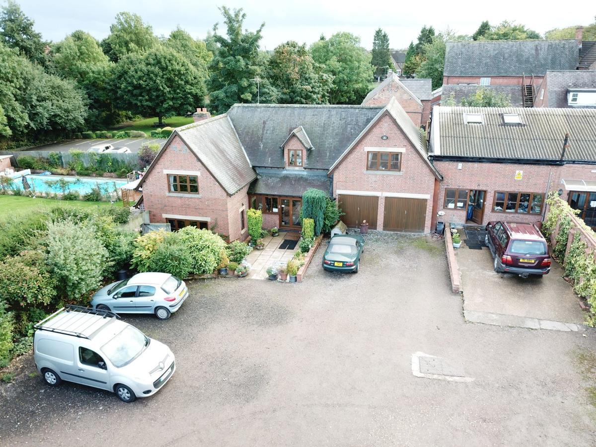 Castle Farmhouse Bed And Breakfast Glenfield Exterior foto