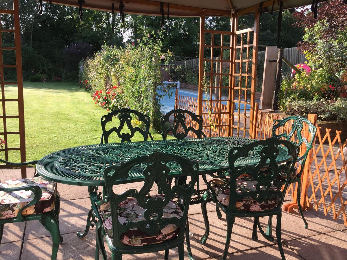 Castle Farmhouse Bed And Breakfast Glenfield Exterior foto
